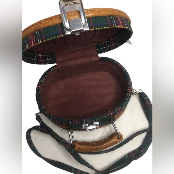 A unique tartan mini crossbody/shoulder bag - Picture 6 of 8